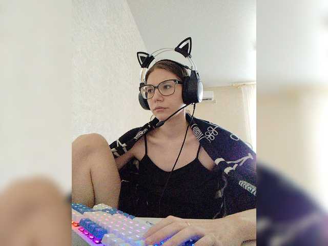 KittyMiracle live cam on BongaCams