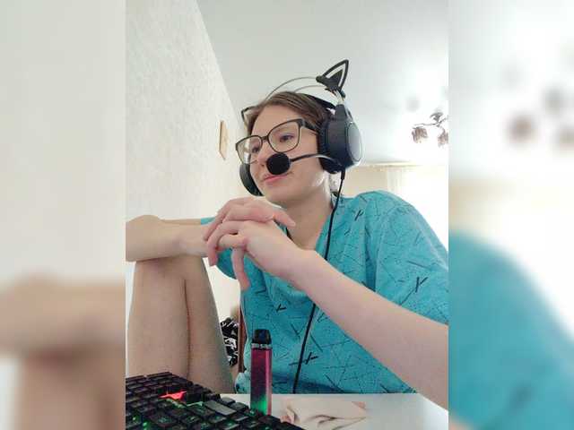 KittyMiracle live cam on BongaCams