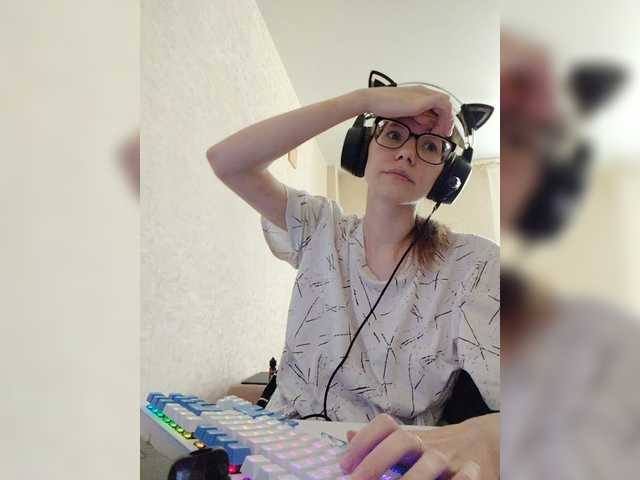 KittyMiracle live cam on BongaCams