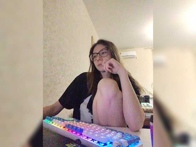 KittyMiracle live cam on BongaCams
