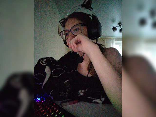KittyMiracle live cam on BongaCams