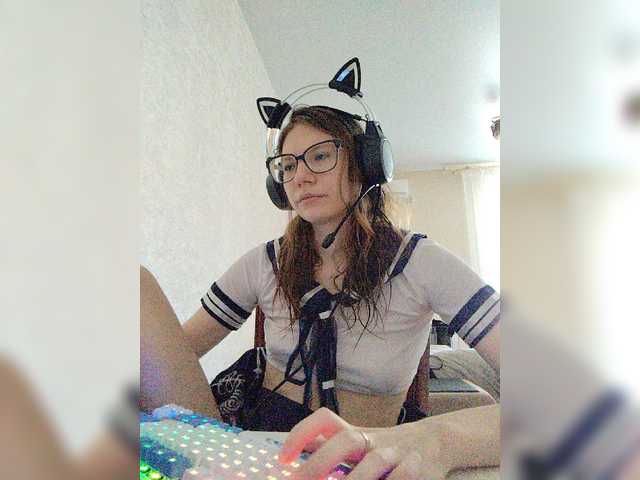 KittyMiracle live webcam show