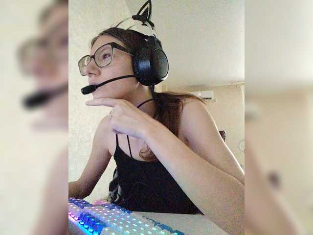 KittyMiracle live cam on BongaCams