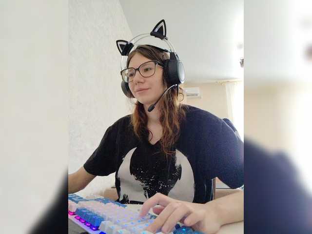 KittyMiracle live cam on BongaCams