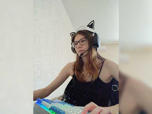 KittyMiracle live cam on BongaCams