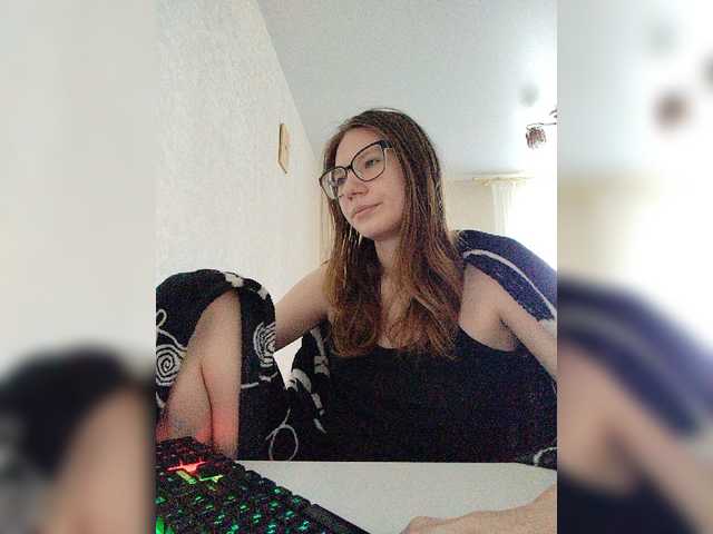 KittyMiracle live cam on BongaCams