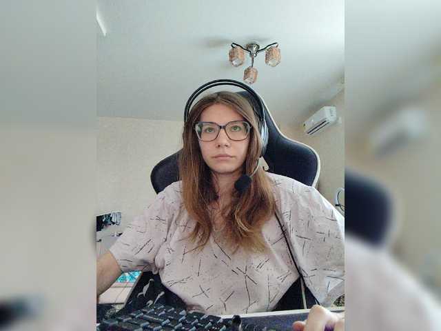 KittyMiracle live cam on BongaCams