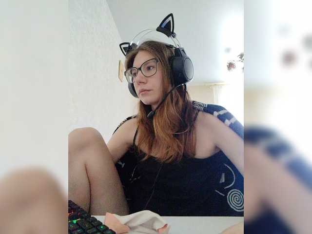 KittyMiracle live cam on BongaCams