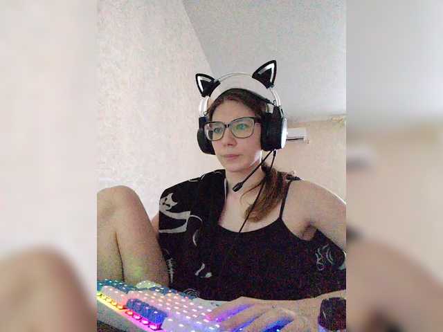 KittyMiracle live cam on BongaCams