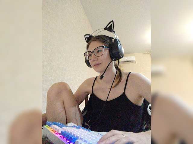 KittyMiracle live cam on BongaCams