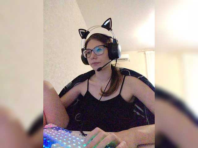 KittyMiracle live webcam show