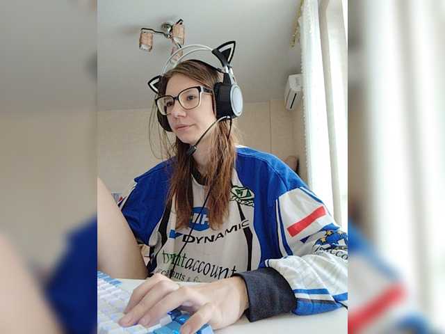 KittyMiracle live cam on BongaCams