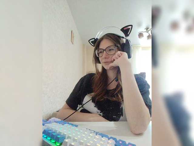 KittyMiracle live cam on BongaCams