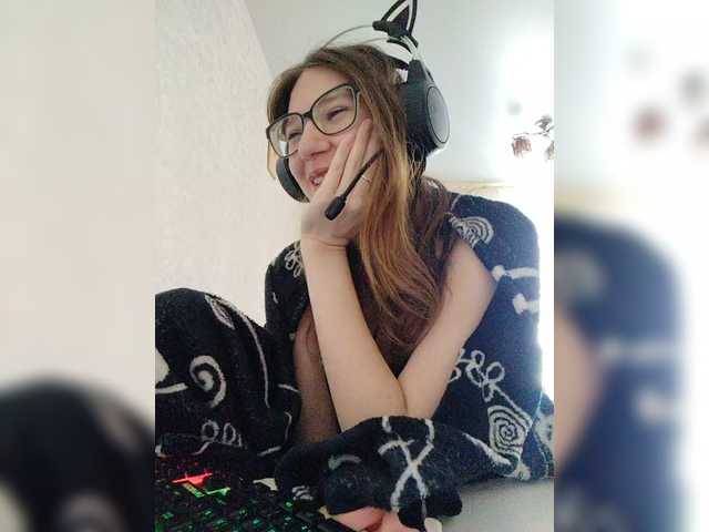 KittyMiracle live cam on BongaCams