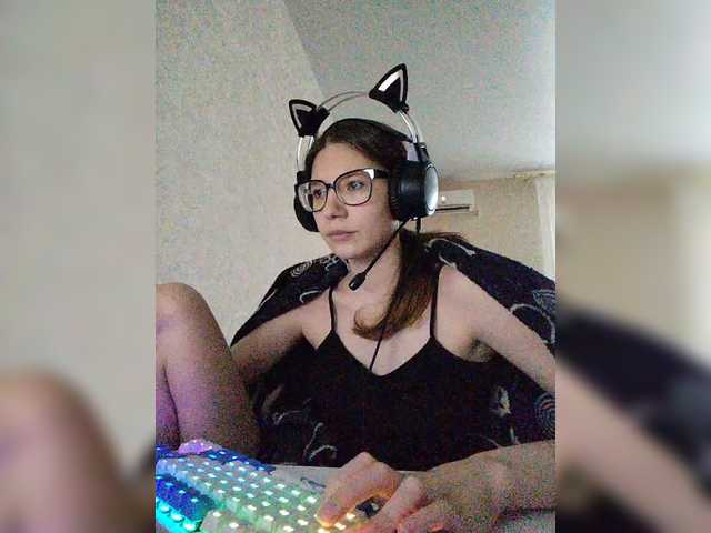 KittyMiracle live cam on BongaCams