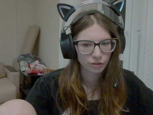 KittyMiracle live cam preview