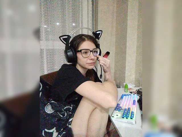 KittyMiracle live cam on BongaCams