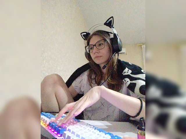 KittyMiracle live cam on BongaCams