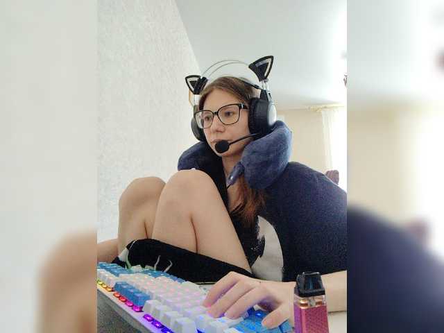 KittyMiracle live cam on BongaCams