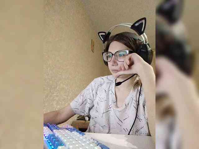 KittyMiracle Live Webcam on BongaCams