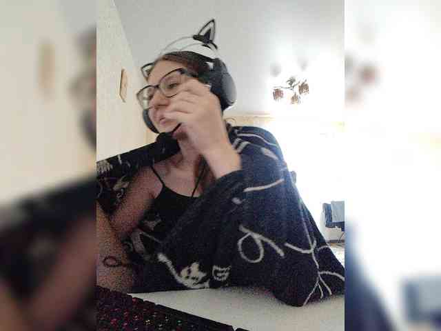 KittyMiracle webcam