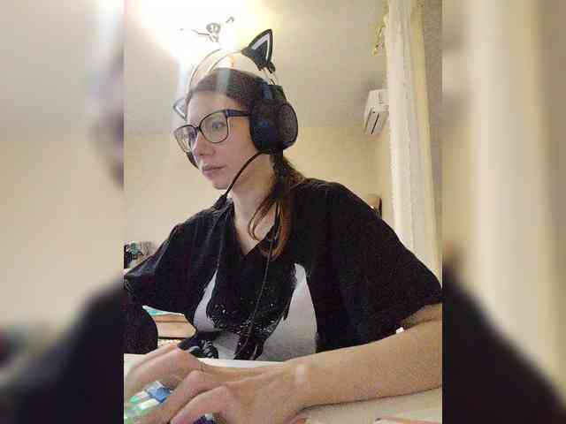 KittyMiracle webcam