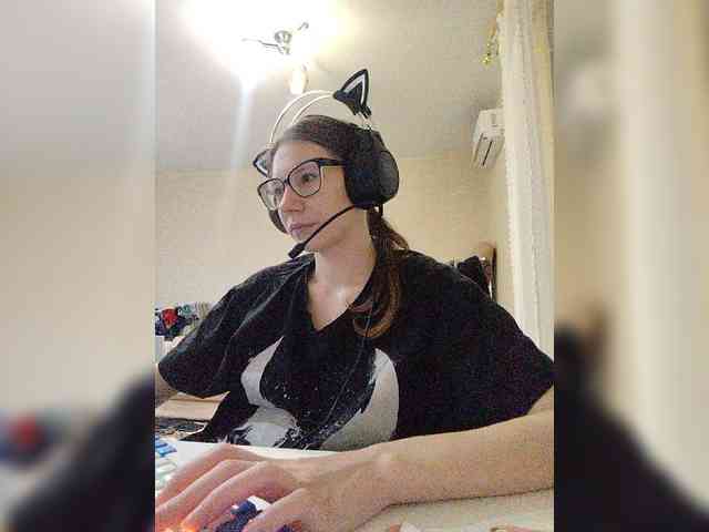 KittyMiracle webcam