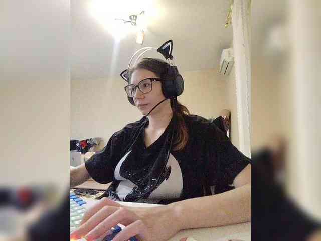 KittyMiracle webcam