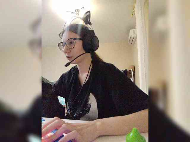 KittyMiracle webcam