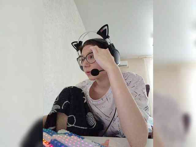 KittyMiracle webcam
