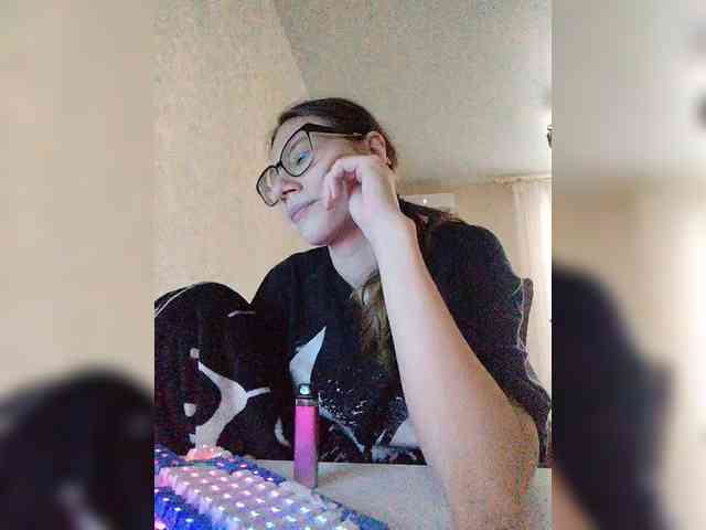 KittyMiracle webcam