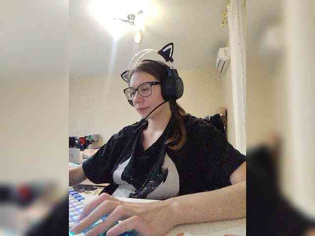 KittyMiracle webcam