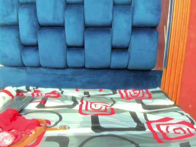 Jisooluv's BongaCams show and profile