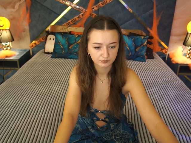 CyrenaLuxe live cam on BongaCams