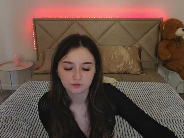 CyrenaLuxe's BongaCams show and profile