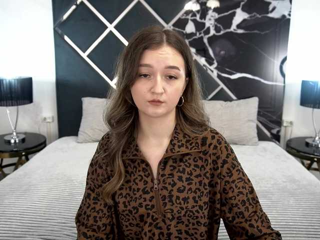 cyrenaluxe live sex show