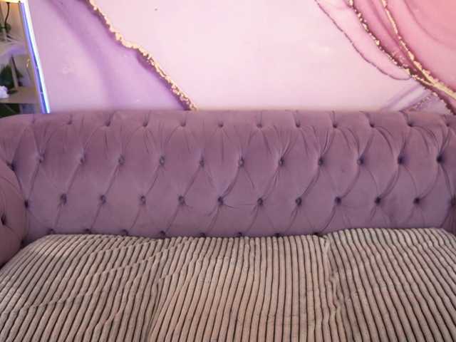 CyrenaLuxe live cam on BongaCams