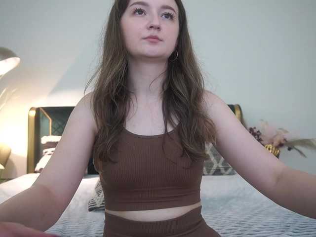 CyrenaLuxe live cam on BongaCams