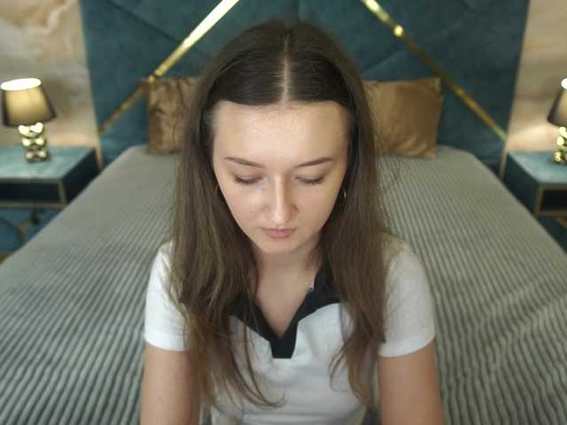 CyrenaLuxe live cam on BongaCams