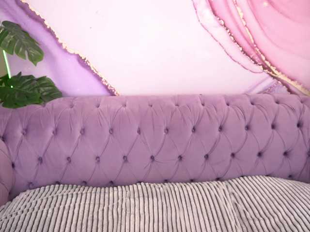CyrenaLuxe live cam on BongaCams
