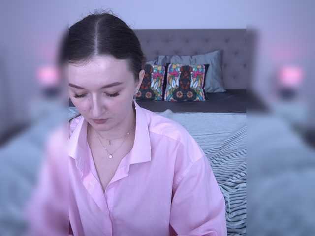 CyrenaLuxe live cam on BongaCams