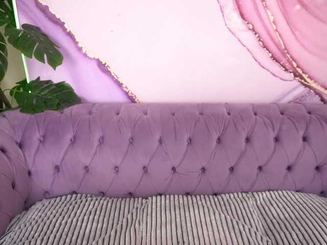 CyrenaLuxe live cam on BongaCams