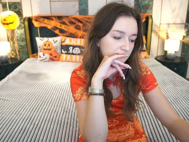 CyrenaLuxe live cam on BongaCams