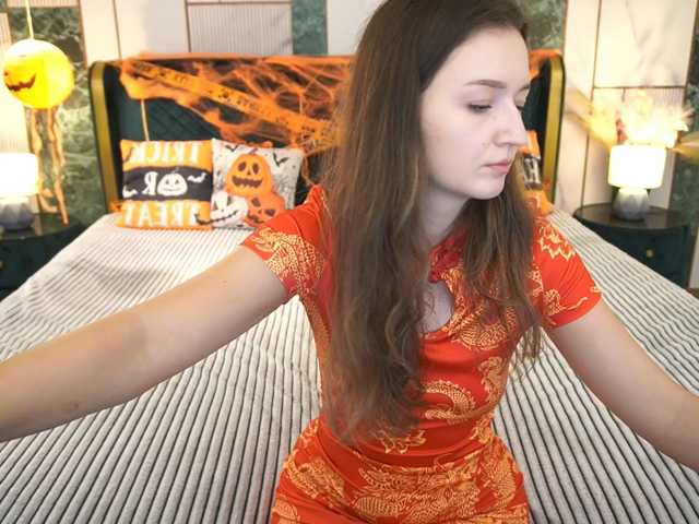 CyrenaLuxe live cam on BongaCams