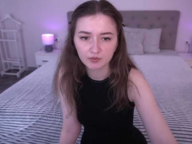 CyrenaLuxe live cam on BongaCams