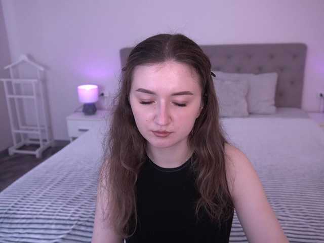 CyrenaLuxe live cam on BongaCams