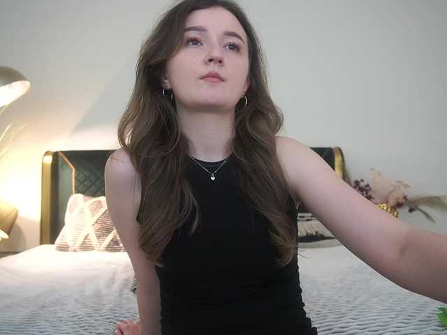 CyrenaLuxe live cam on BongaCams