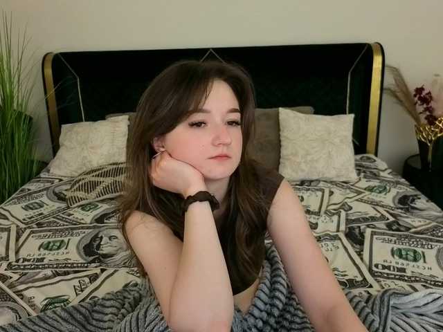 CyrenaLuxe's BongaCams show and profile