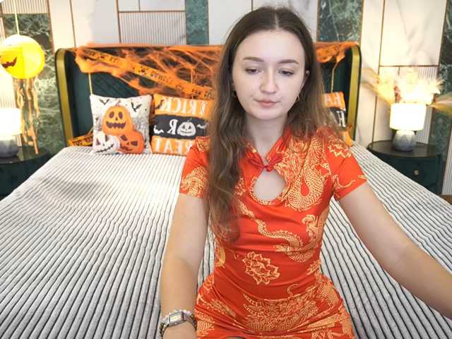 CyrenaLuxe live cam on BongaCams