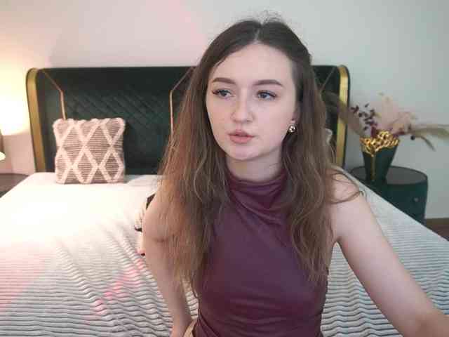CyrenaLuxe webcam